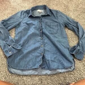 Old Navy Women’s Denim Button Down size Small